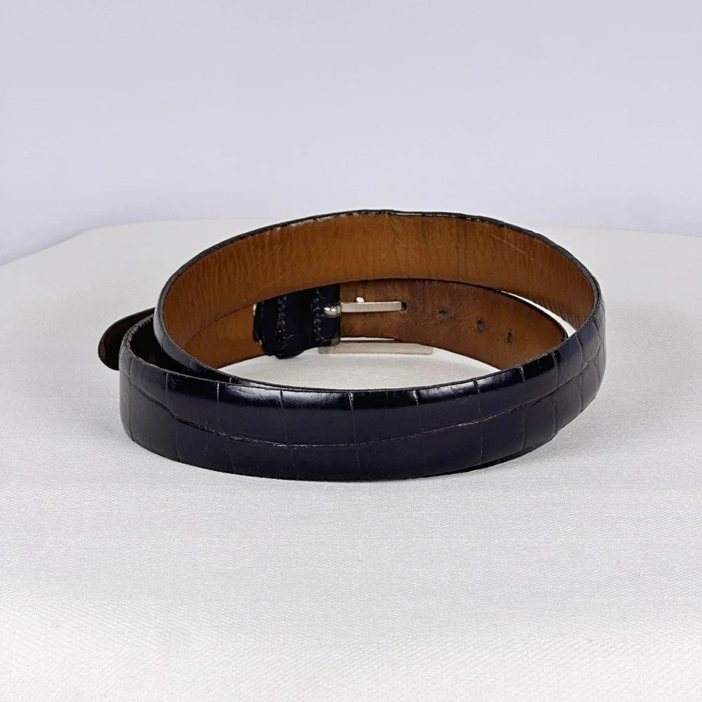 Trafalgar Black Belt Classic Vintage Crocodile Embossed Leather USA 32